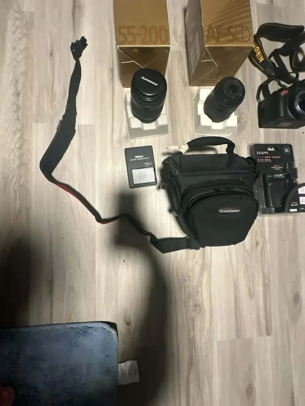 Nikon D3000 DSLR Camera Bundle with 55-200mm Lens and Bag